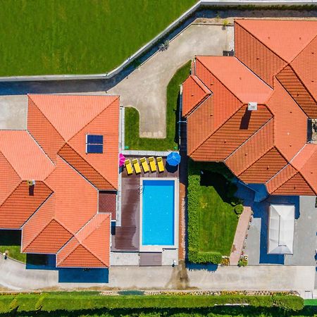 Geranium Holliday Villas Obrochishte Esterno foto