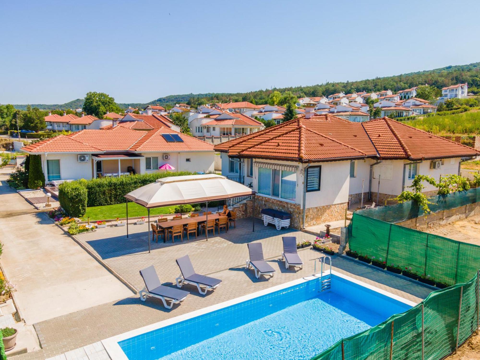 Geranium Holliday Villas Obrochishte Esterno foto